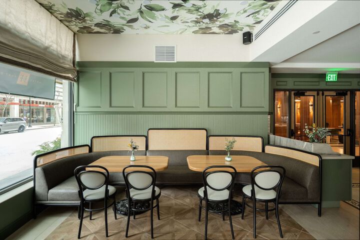 Hotel Fort Des Moines Curio Collection by Hilton