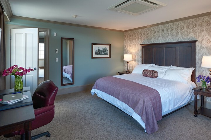 The Groton Inn