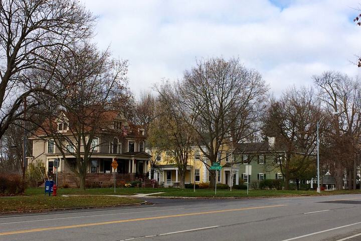 B & B at Oliver Phelps