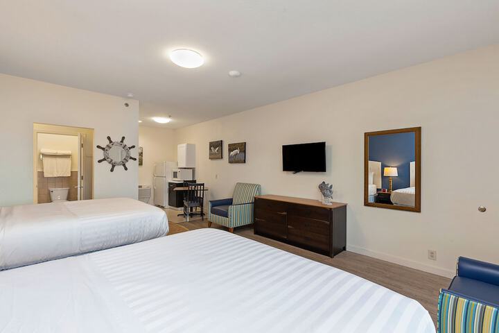 Room 33 of 68