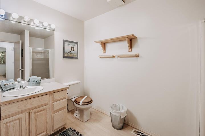 Room 10 of 23