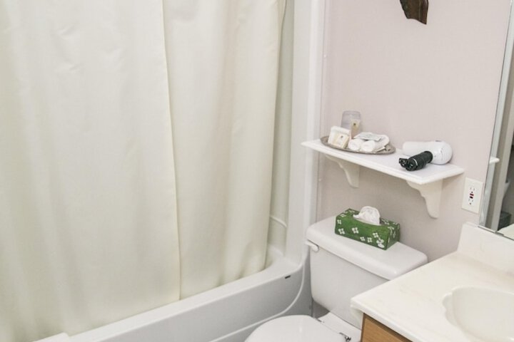 Room 134 of 183