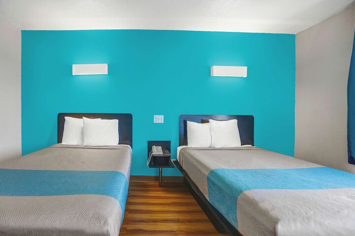 Motel 6 Raleigh NC - North