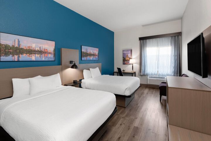 La Quinta Inn & Suites by Wyndham Kyle - Austin South