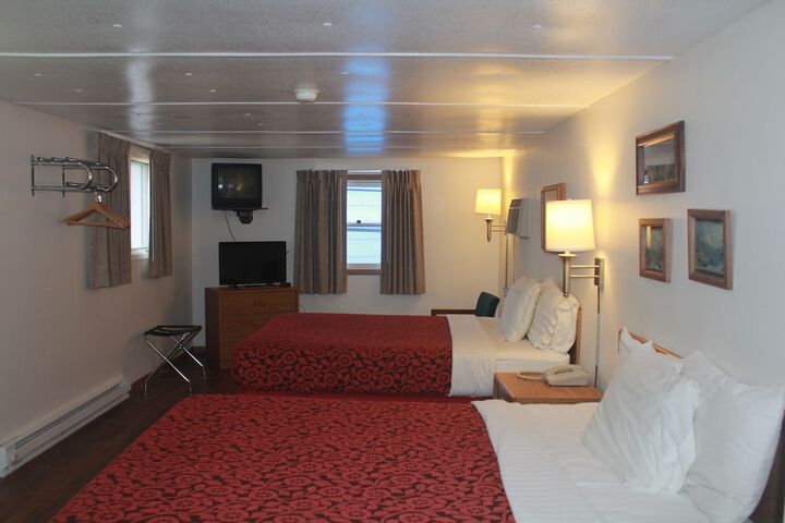 Room 52 of 66