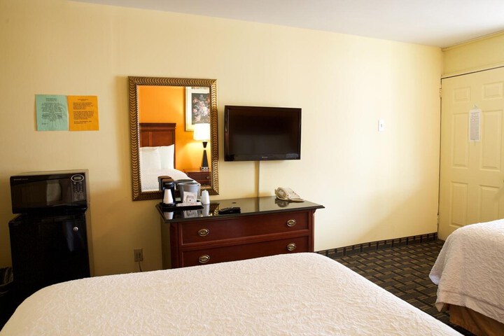 Room 7 of 24