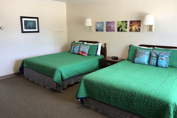 Room 27 of 40