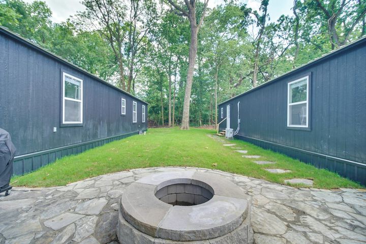 Close to Lake: Grove Cabin w / Shared Fire Pit!