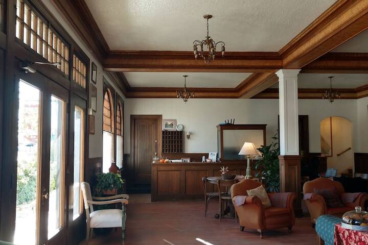Winnedumah Hotel