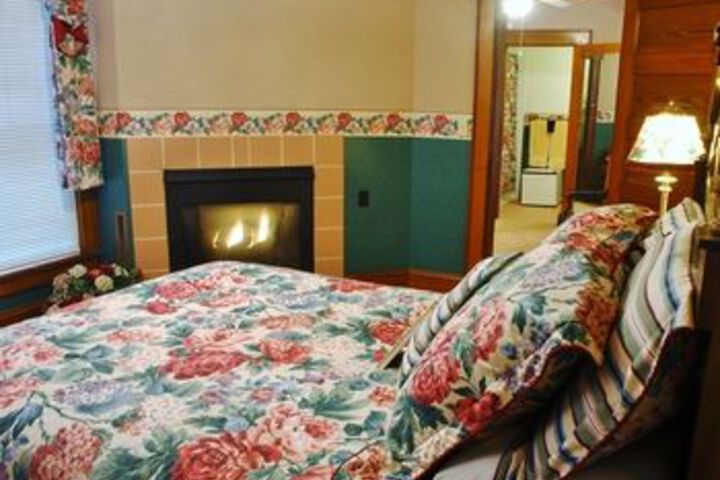 Arbor Hill Inn