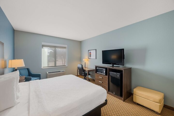 Room 15 of 39