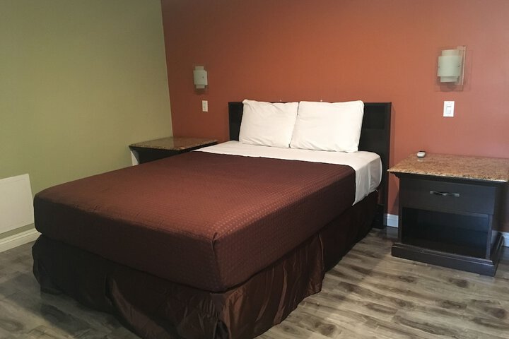 Room 14 of 19