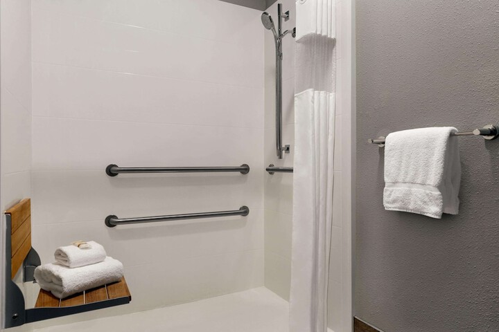 La Quinta Inn & Suites by Wyndham Salem OR