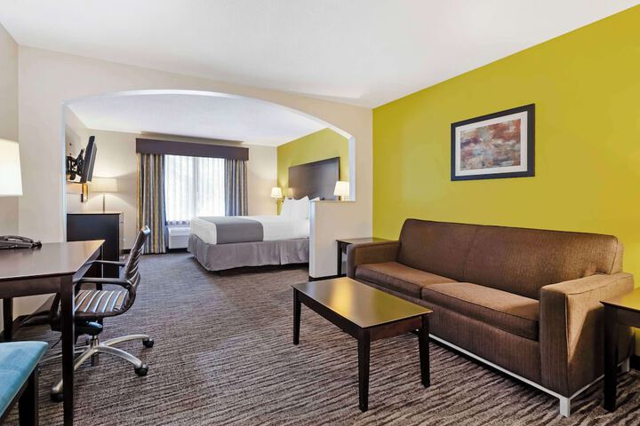Best Western Magnolia Inn & Suites