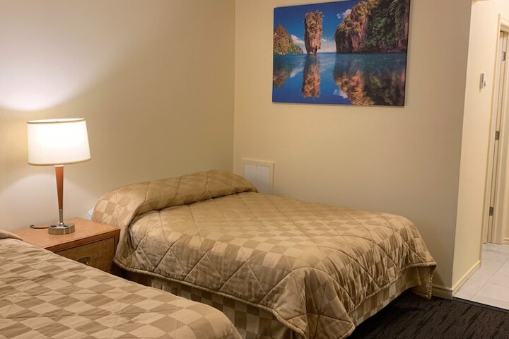 Room 5 of 31
