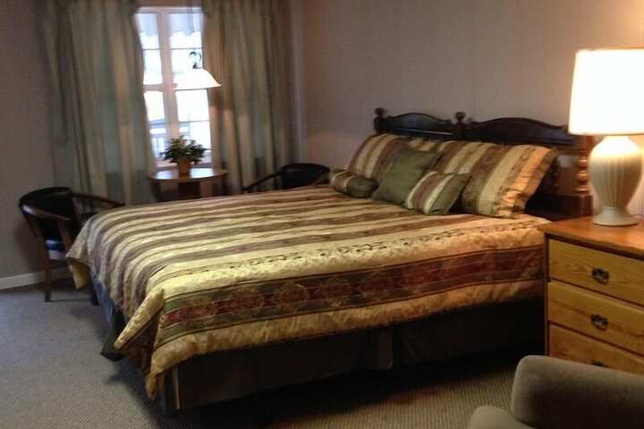 Room 34 of 47