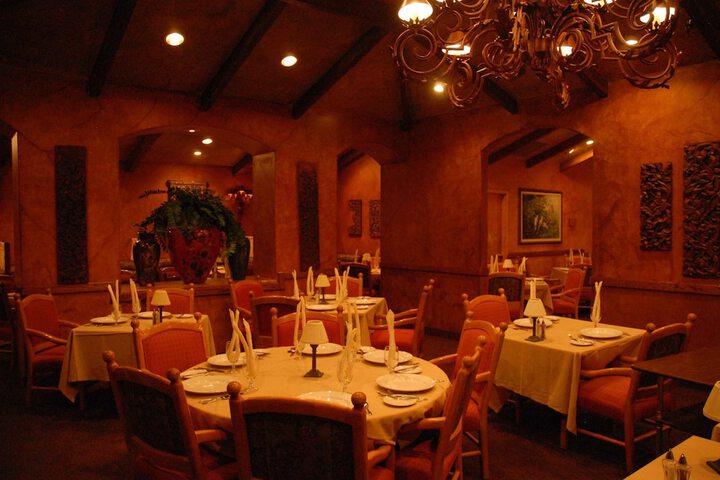Dining 20 of 47