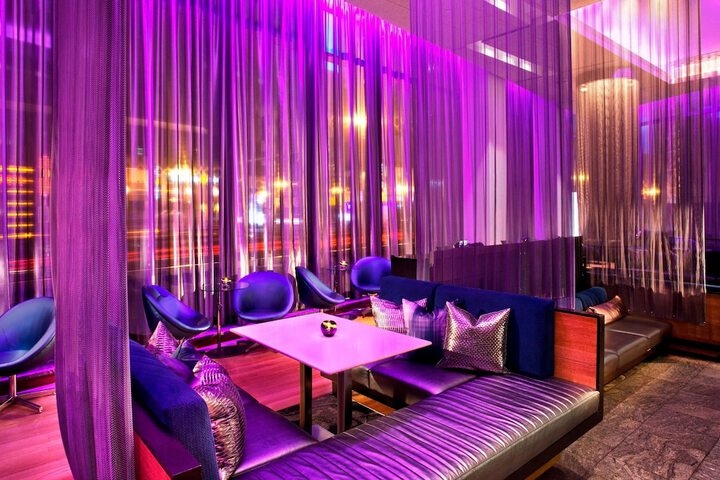 Lounge 184 of 197