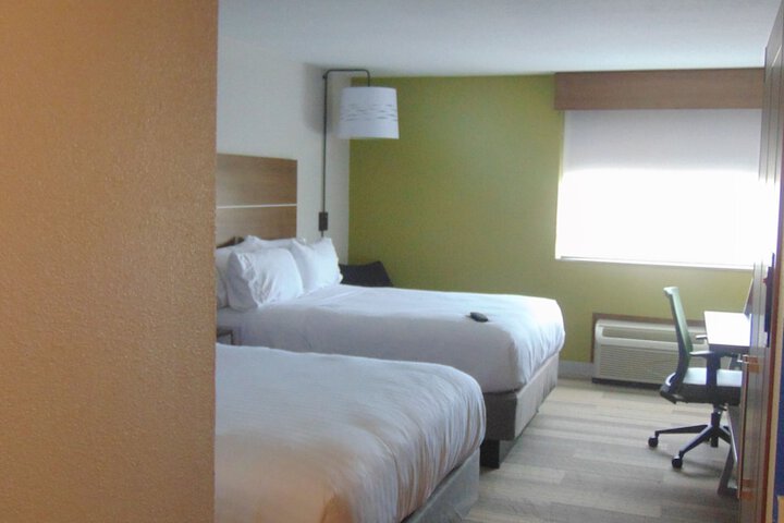 Room 51 of 84