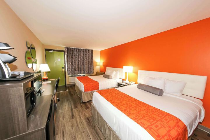 Room 34 of 58