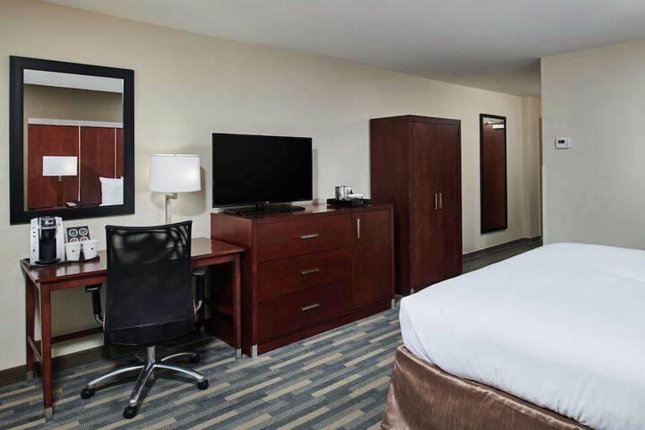 Room 16 of 42