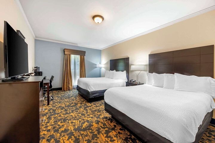 Room 20 of 29