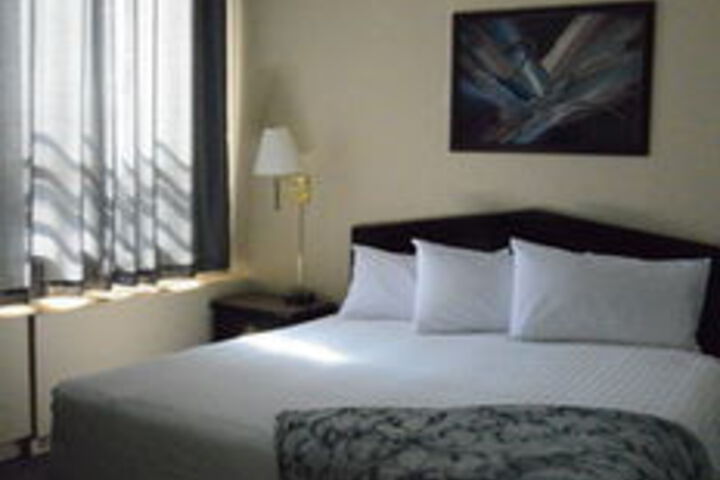 Travelodge by Wyndham Conference Centre & Suites Whitecourt
