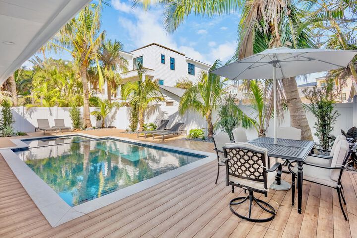 Captains Quarters at Anna Maria Island Inn
