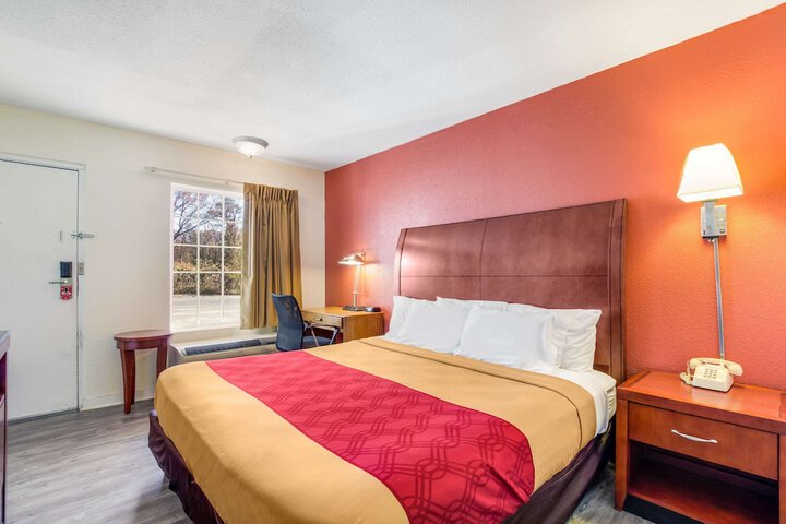 Room 14 of 19
