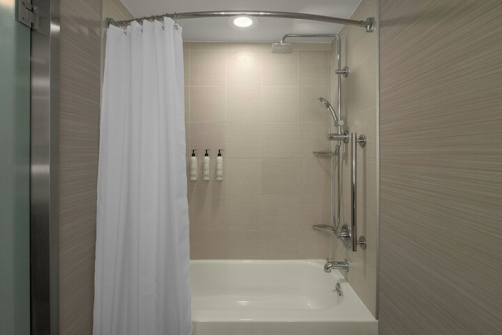 AC Hotel by Marriott Portland Lake Oswego