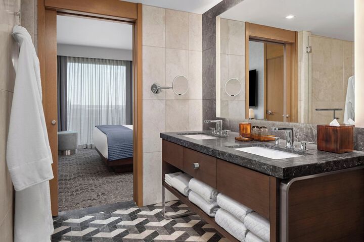 Room 30 of 117