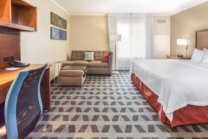 Room 15 of 27