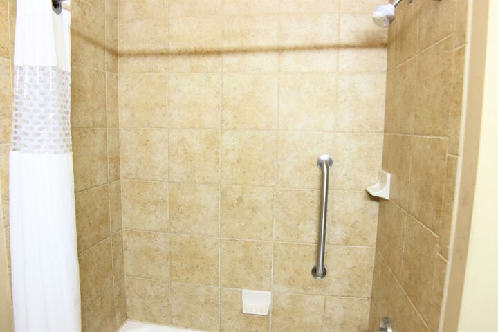 Room 53 of 123