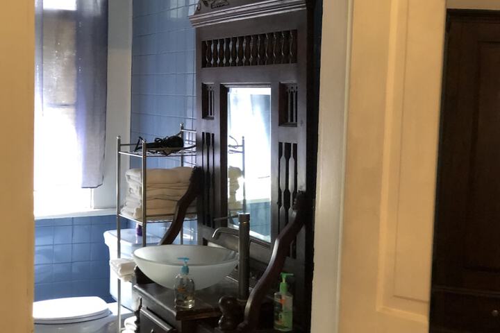 Room 19 of 79