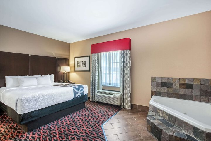 La Quinta Inn & Suites by Wyndham Conway