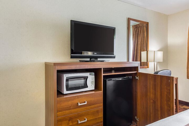 Econo Lodge Luverne I-90