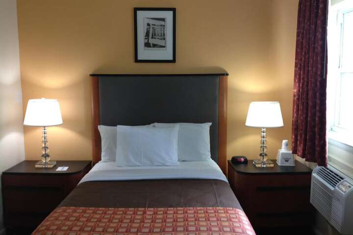 Media Inn and Suites