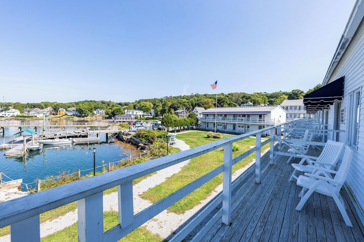 Boothbay Harbor Inn