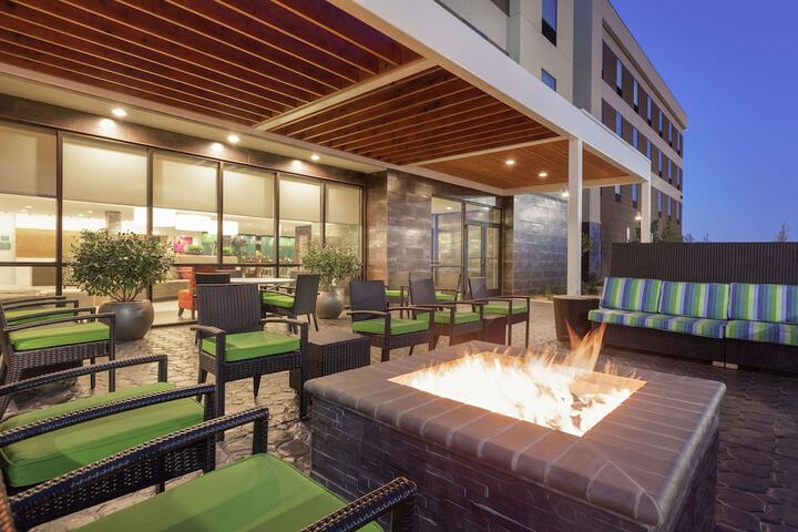 Terrace/Patio 32 of 34