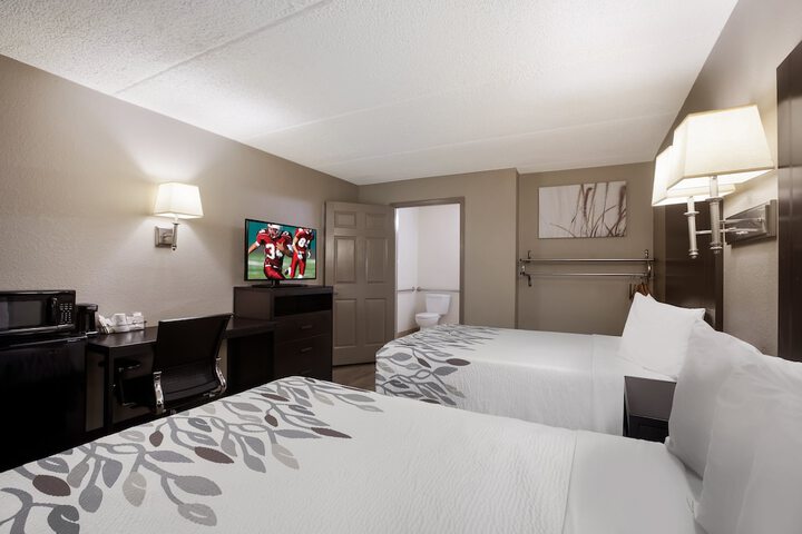 Room 19 of 38