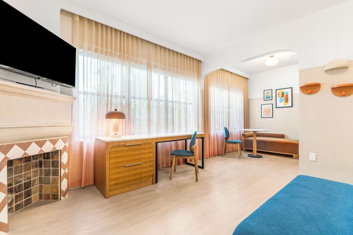 Room 26 of 52