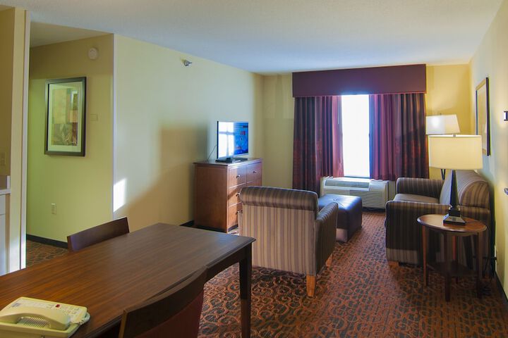 Room 34 of 60