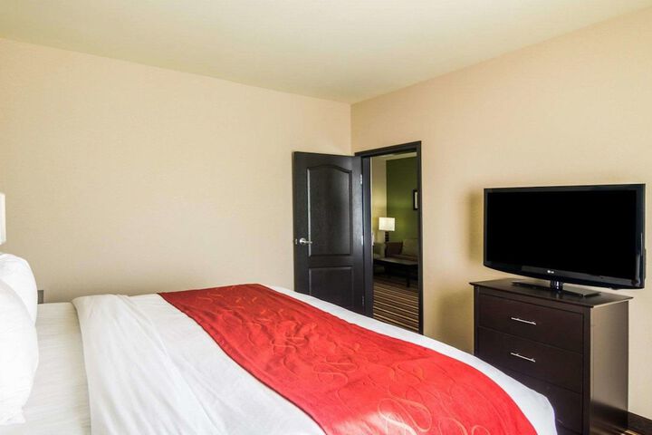 Room 26 of 47