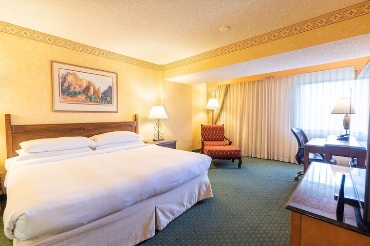 Room 17 of 31