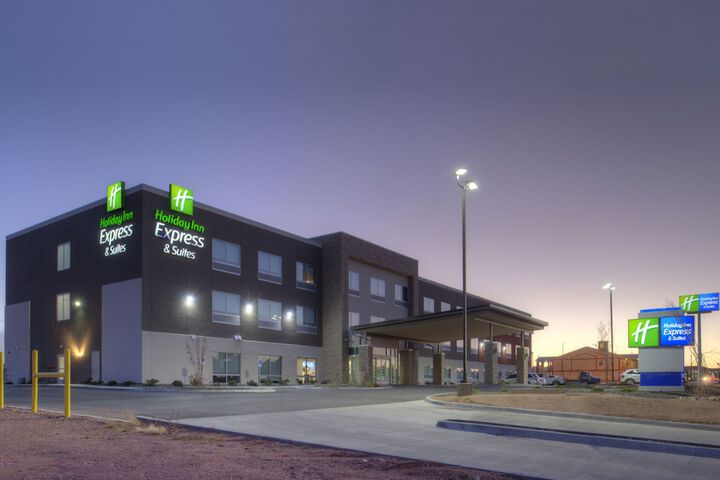 Holiday Inn Express & Suites Van Horn by IHG