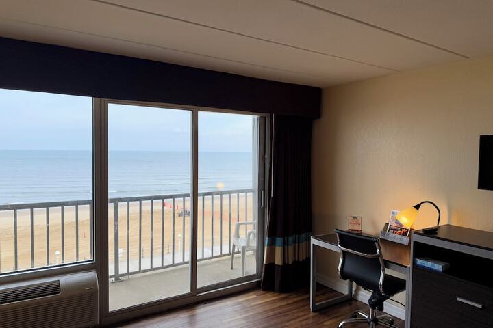 Room 7 of 22