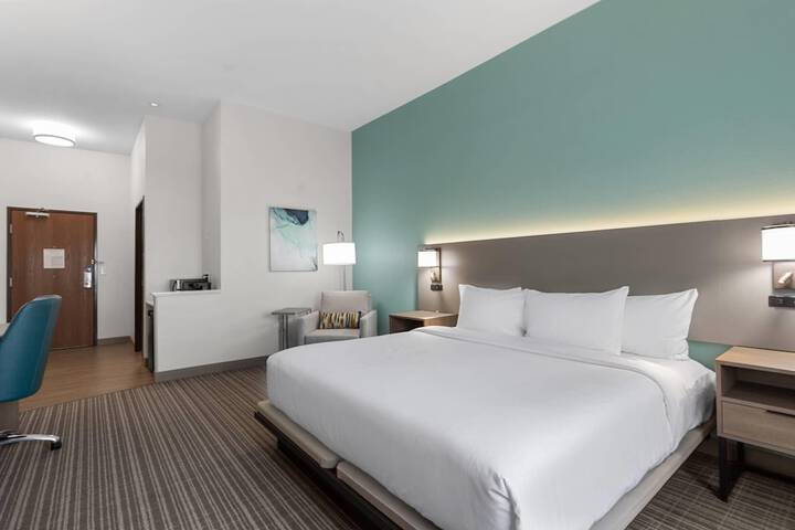 Comfort Inn & Suites Marion I-57