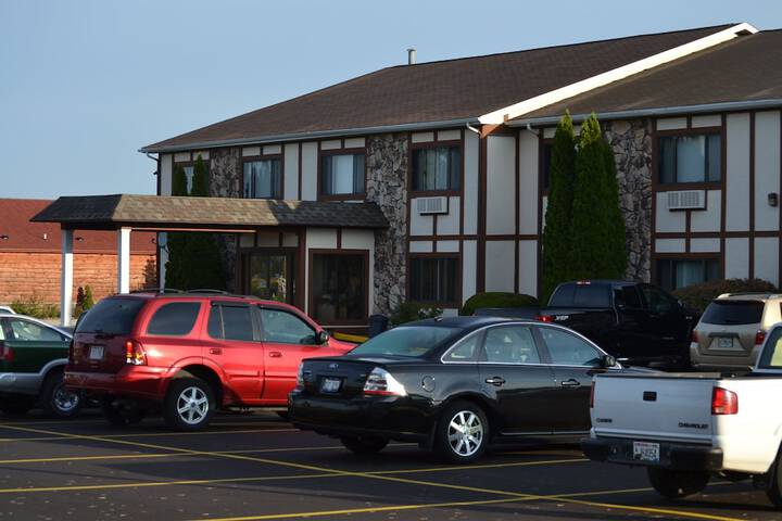 Hotel 5 of 52
