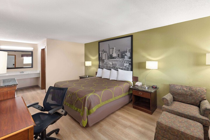 Room 17 of 26