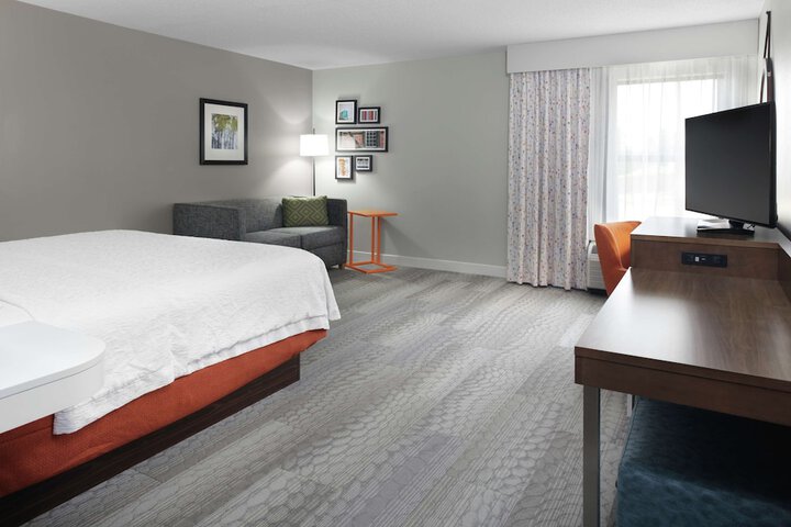 Room 13 of 29